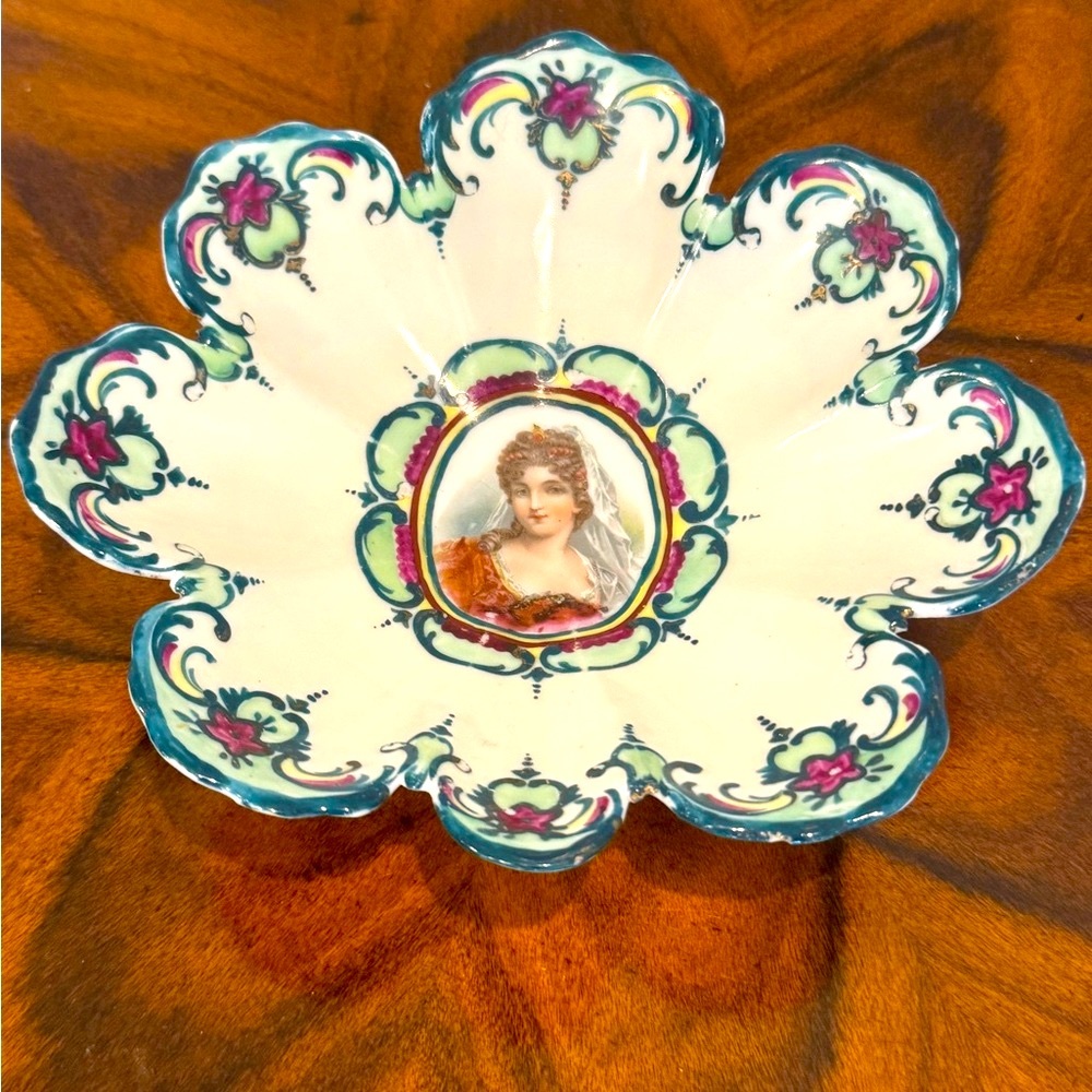 19th. Century Nippon NPSK 1891-1921 Nippon mark hand painted Art Nouveau Bowl